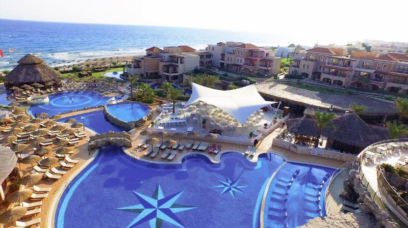 Atlantica Caldera Palace Hersonissos  Dış mekan fotoğraf